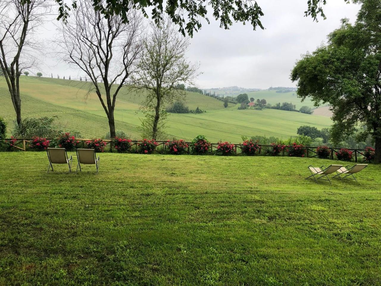 Vigna Sant' Amico Country House Morro d'Alba Exterior photo